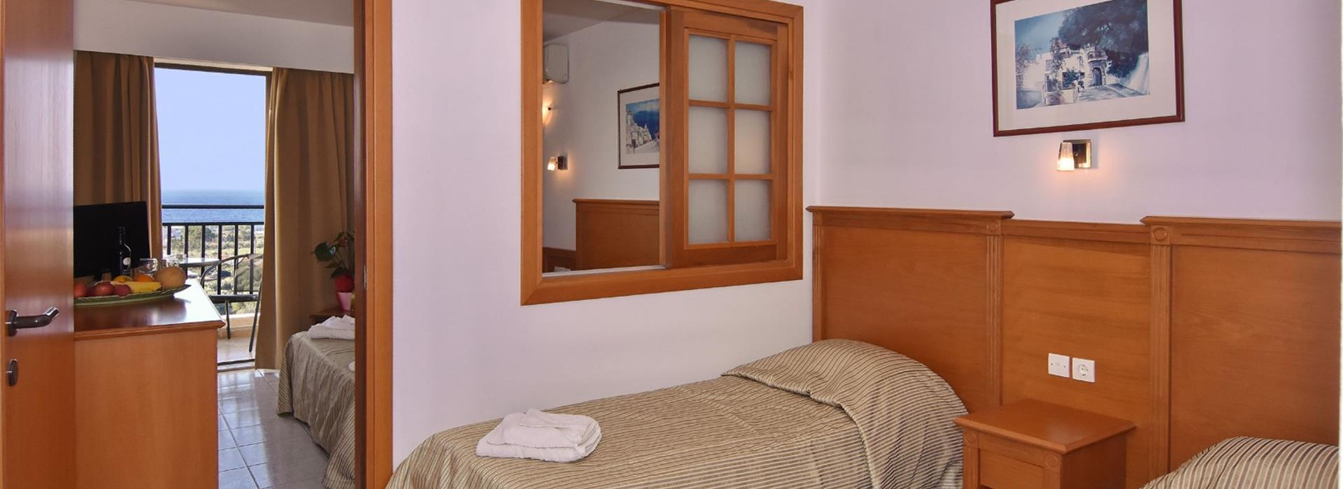 Ocean Heights View Hotel Anissaras ภายนอก รูปภาพ