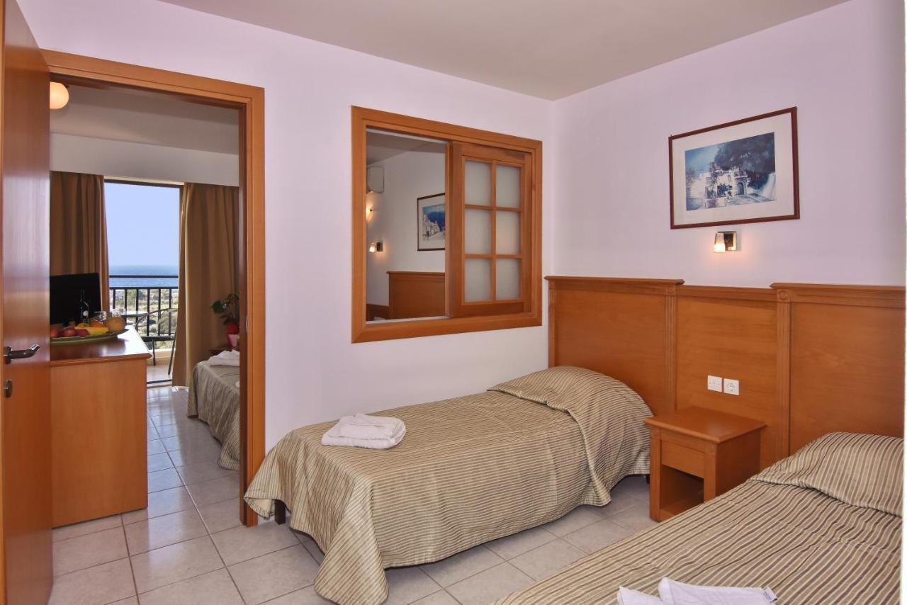 Ocean Heights View Hotel Anissaras ภายนอก รูปภาพ