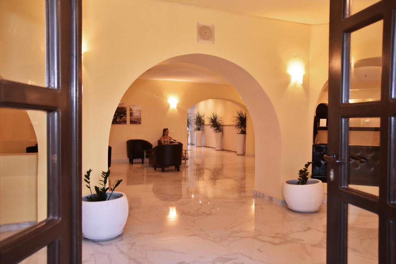Ocean Heights View Hotel Anissaras ภายนอก รูปภาพ