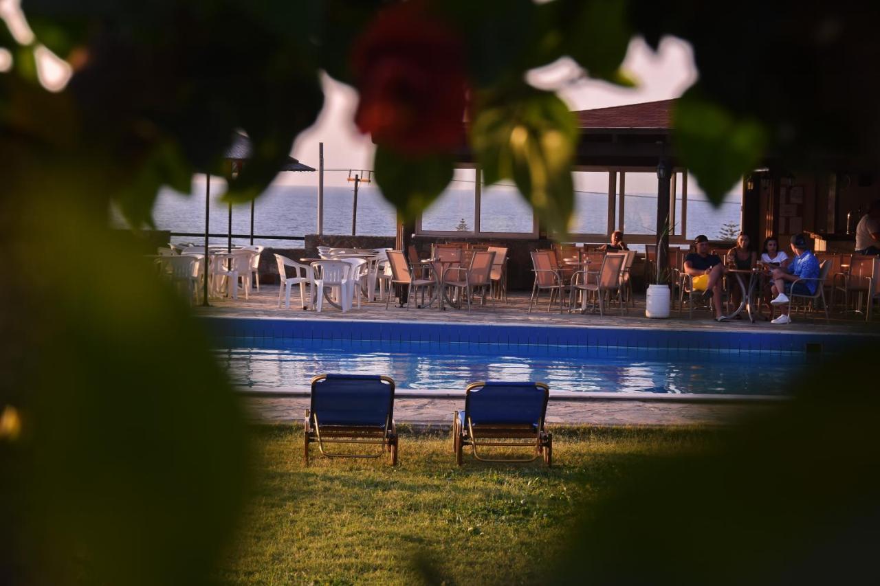 Ocean Heights View Hotel Anissaras ภายนอก รูปภาพ